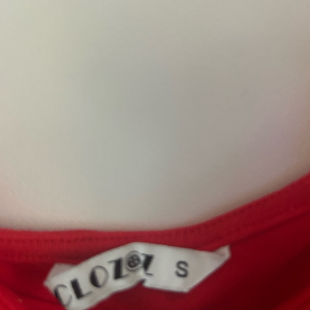 Red Ruffled Women's Top - Picture 2 of 3